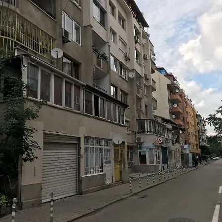 Bella Vista - Cosy 1bd Flat With A Big Terrace